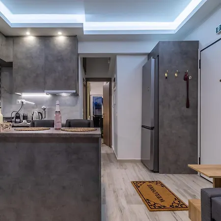 شقة Modern 3min Walk To Fits 4 لوتراكي