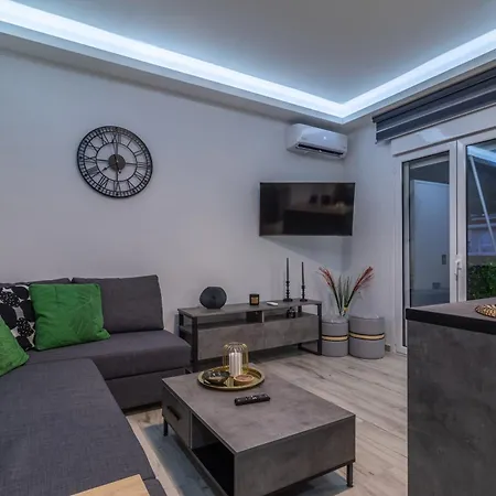 شقة Modern 3min Walk To Fits 4