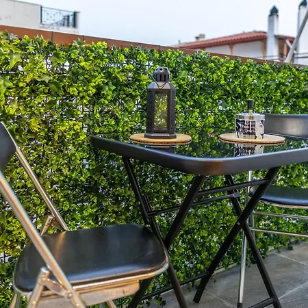 Modern 3min Walk To Fits 4 شقة