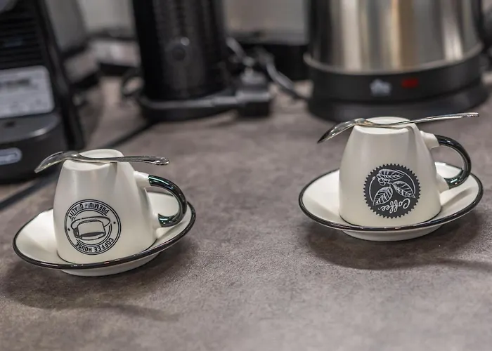 Modern 3min Walk To Fits 4 Apartmán