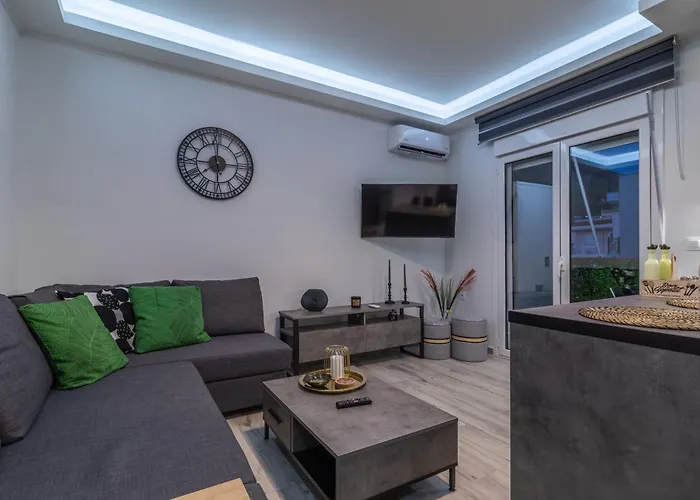 Apartmán Modern 3min Walk To Fits 4