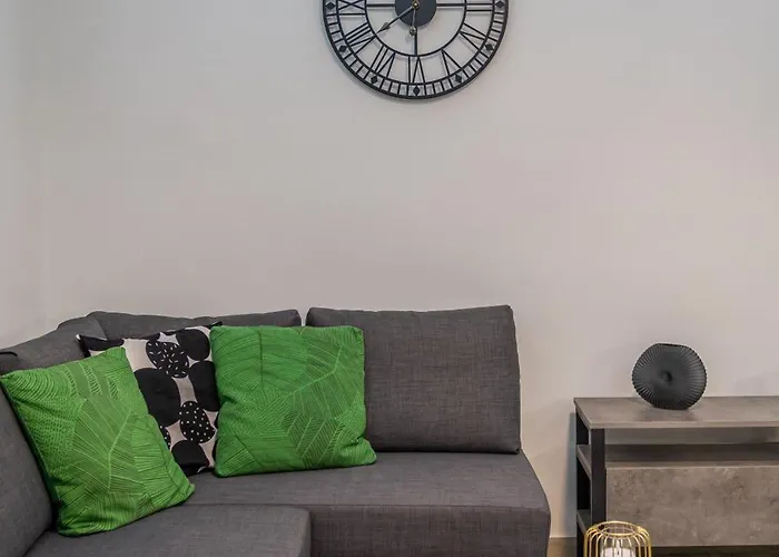 Modern 3min Walk To Fits 4