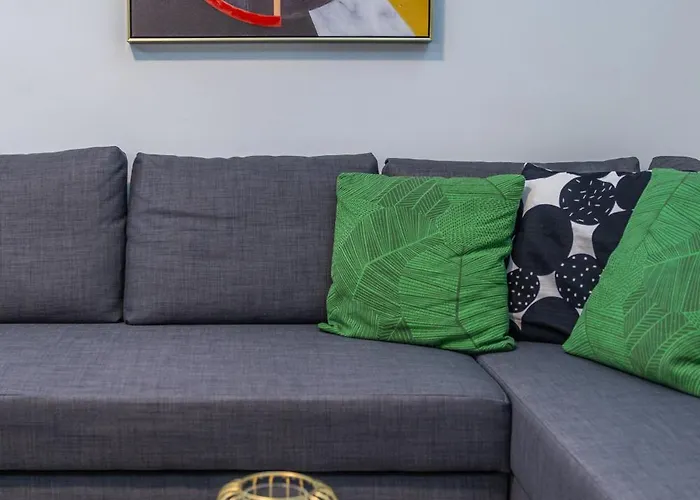 Modern 3min Walk To Fits 4